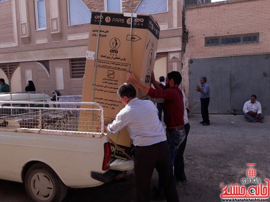 مانور خیابانی اهداء جهیزیه به نوعروسان در سطح شهر رفسنجان