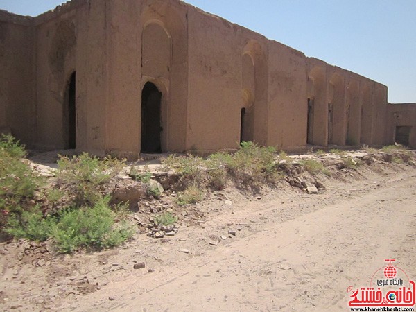 بازدید مشاور استاندار به همراه فرماندار رفسنجان از خانه حاج آقا علی و باغ میزانی