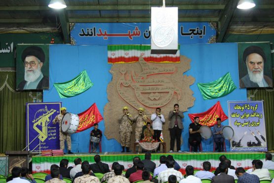 جشن روز پاسدار با حضور کارکنان توپخانه صاعقه رفسنجان برگزار شد / عکس