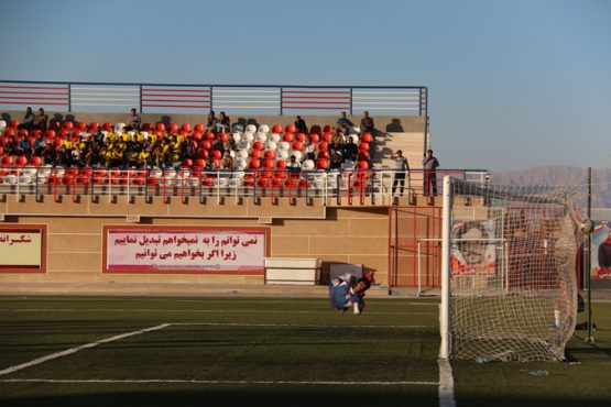 صدرنشین در رفسنجان زانو زد؛ اولین پیروزی مس