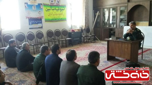 فرمانده ناحیه مقاومت بسیج رفسنجان با کارکنان جهادکشاورزی این شهر دیدار کرد